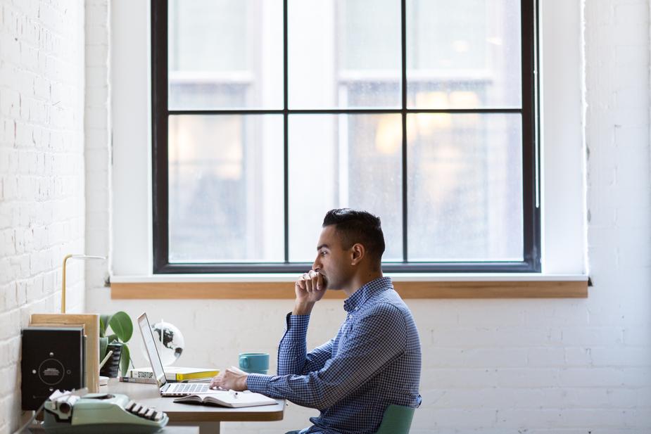 man on computer learning rasterization