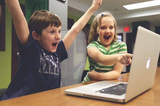 children using computer with assistive technology